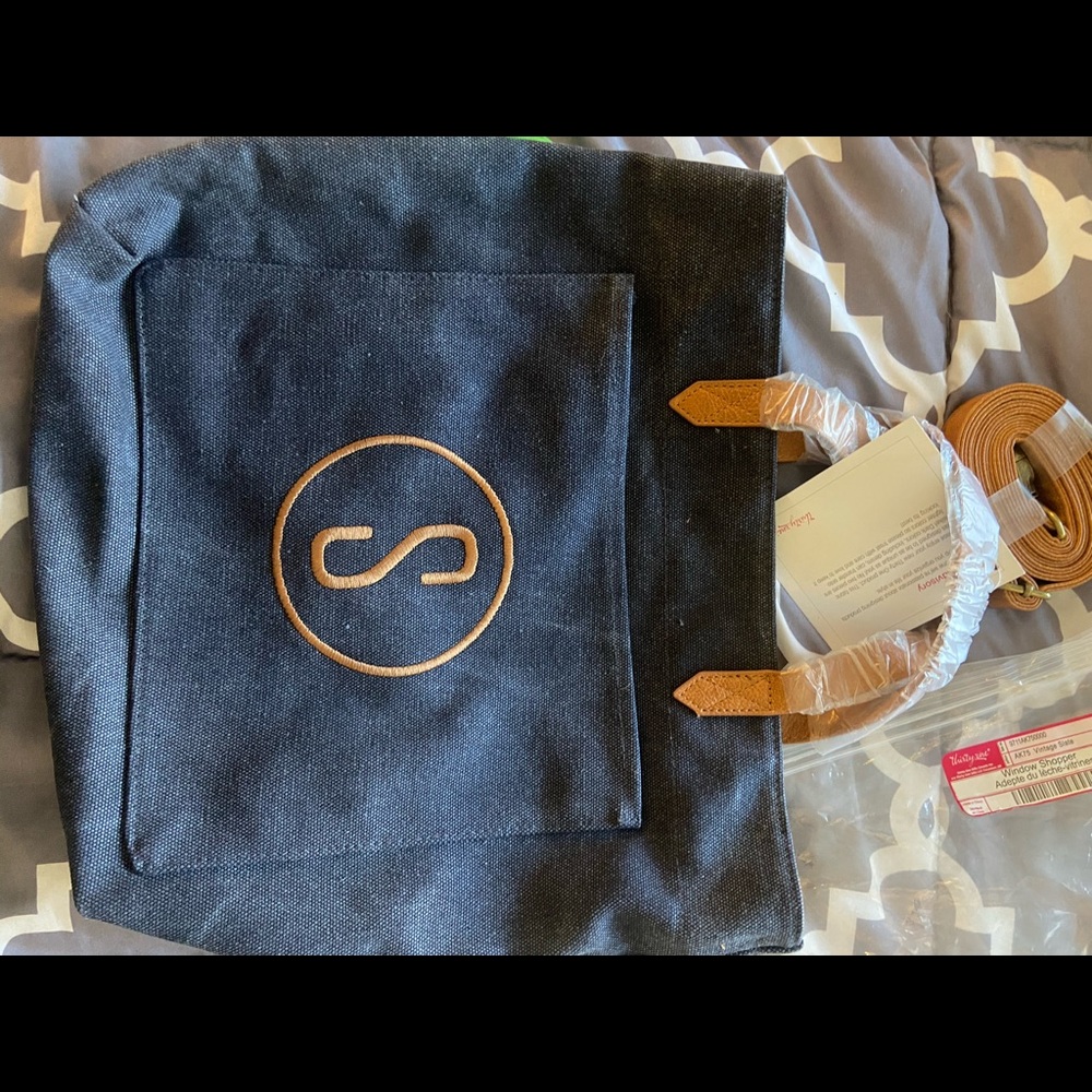Thirty one window shopper tote. New with tags